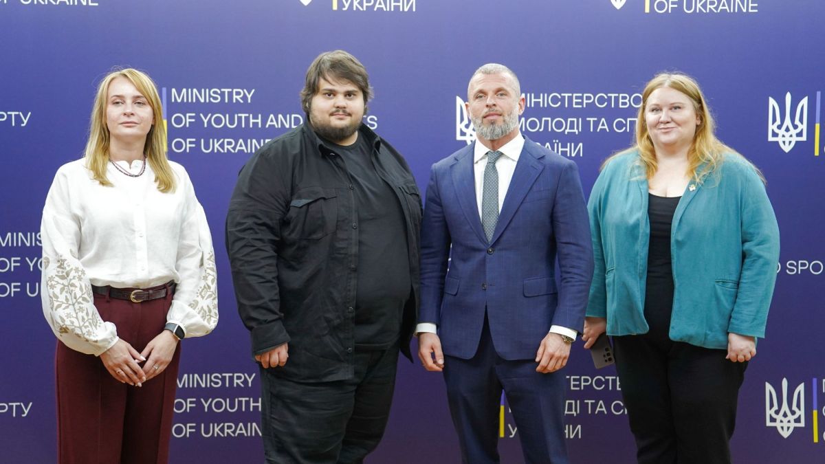 Представники Міністерства молоді та спорту України та Фундації Пилипа Орлика на пресконференції з нагоди підписання Меморандуму про співпрацю