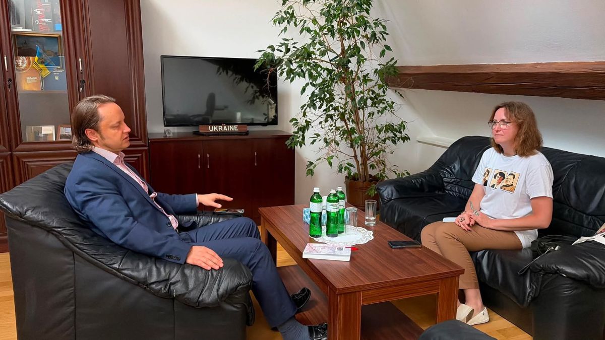 Координаторка Фундації Пилипа Орлика Kateryna Sidash та Голова Постійного представництва України Yuri Vitrenko під час зустрічі у Відні